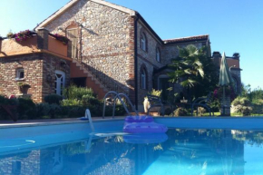 VILLA LUCIJA WITH POOL AND TENNIS COURT NEAR BEACh